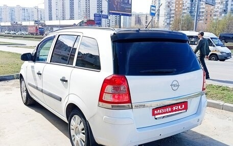 Opel Zafira B, 2011 год, 720 000 рублей, 4 фотография