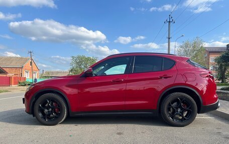Alfa Romeo Stelvio, 2018 год, 2 850 000 рублей, 4 фотография