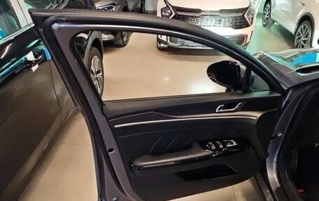 KIA K5, 2022 год, 1 530 000 рублей, 25 фотография