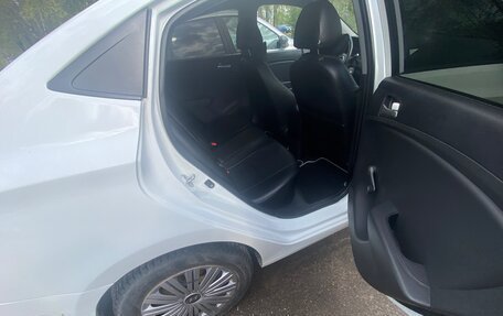 Hyundai Solaris II рестайлинг, 2013 год, 650 000 рублей, 6 фотография