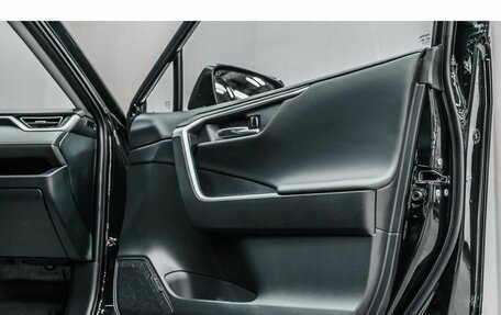 Toyota RAV4, 2025 год, 4 880 000 рублей, 17 фотография