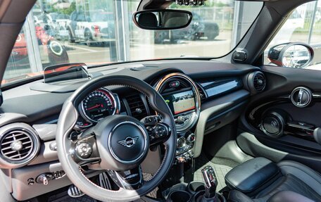 MINI Hatch, 2019 год, 2 890 000 рублей, 9 фотография