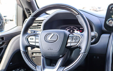Lexus LX, 2024 год, 16 200 000 рублей, 14 фотография