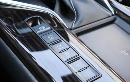 Lexus LX, 2024 год, 16 200 000 рублей, 22 фотография