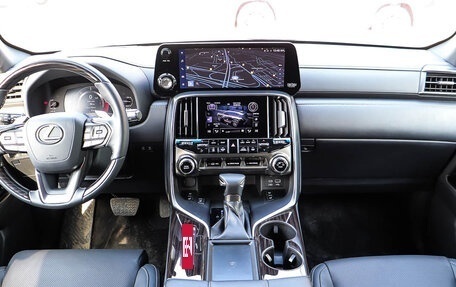 Lexus LX, 2024 год, 16 200 000 рублей, 12 фотография