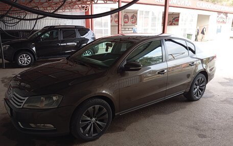 Volkswagen Passat B7, 2012 год, 1 050 000 рублей, 1 фотография