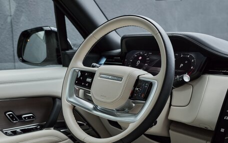 Land Rover Range Rover IV рестайлинг, 2023 год, 22 500 000 рублей, 4 фотография