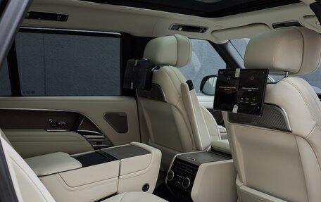 Land Rover Range Rover IV рестайлинг, 2023 год, 22 500 000 рублей, 6 фотография