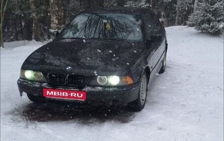 BMW 5 серия, 2001 год, 560 000 рублей, 10 фотография