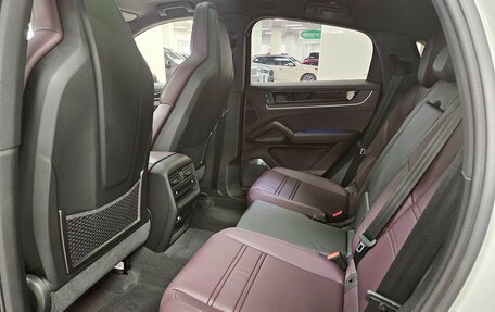 Porsche Cayenne III, 2024 год, 17 899 000 рублей, 15 фотография