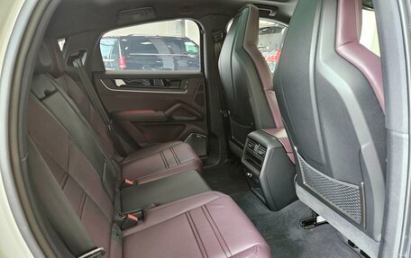 Porsche Cayenne III, 2024 год, 17 899 000 рублей, 14 фотография
