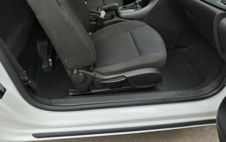 Opel Astra J, 2013 год, 790 000 рублей, 15 фотография