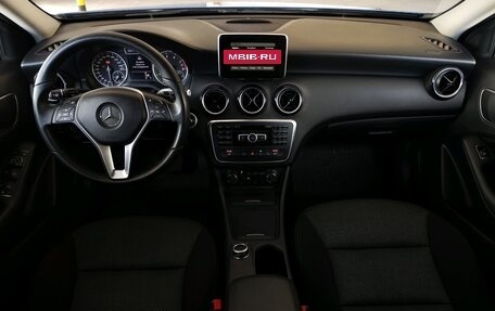 Mercedes-Benz A-Класс, 2015 год, 1 249 000 рублей, 20 фотография