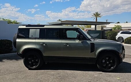 Land Rover Defender II, 2021 год, 6 852 000 рублей, 4 фотография