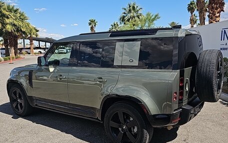 Land Rover Defender II, 2021 год, 6 852 000 рублей, 8 фотография