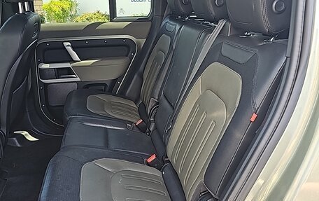 Land Rover Defender II, 2021 год, 6 852 000 рублей, 10 фотография