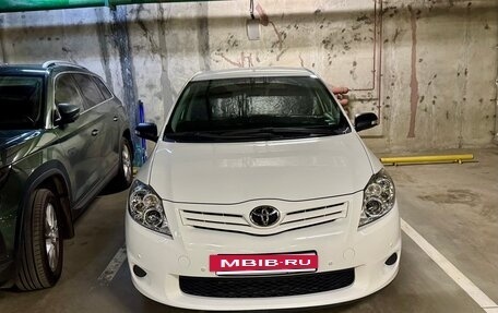 Toyota Auris II, 2012 год, 1 530 000 рублей, 2 фотография