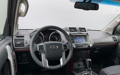 Toyota Land Cruiser Prado 150 рестайлинг 2, 2014 год, 3 585 000 рублей, 6 фотография