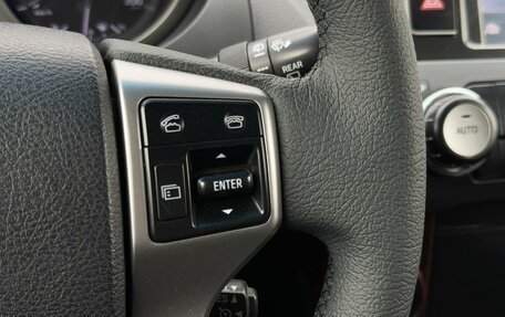 Toyota Land Cruiser Prado 150 рестайлинг 2, 2014 год, 3 585 000 рублей, 19 фотография
