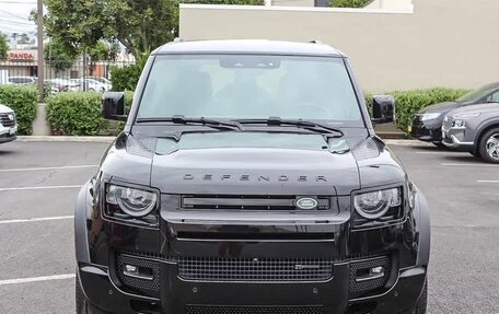 Land Rover Defender II, 2022 год, 8 428 000 рублей, 2 фотография