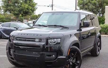Land Rover Defender II, 2022 год, 8 428 000 рублей, 3 фотография