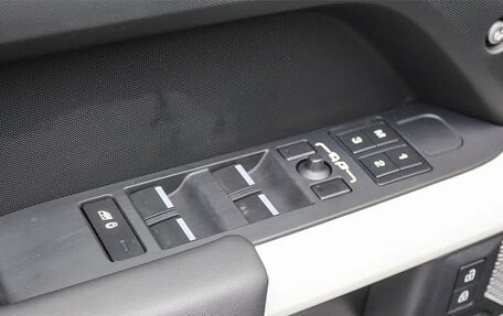 Land Rover Defender II, 2022 год, 8 428 000 рублей, 18 фотография