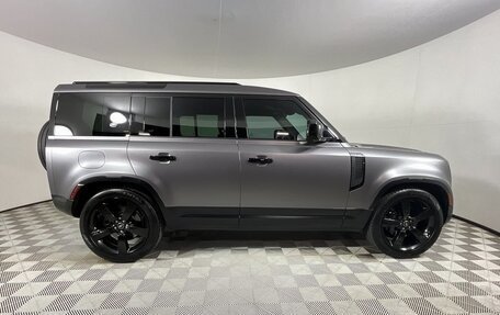 Land Rover Defender II, 2022 год, 7 322 000 рублей, 5 фотография