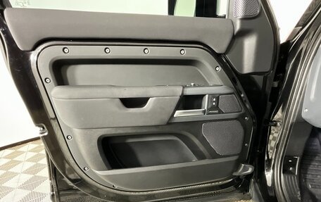 Land Rover Defender II, 2022 год, 7 322 000 рублей, 10 фотография