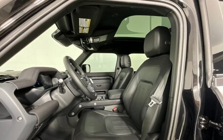 Land Rover Defender II, 2022 год, 7 322 000 рублей, 12 фотография