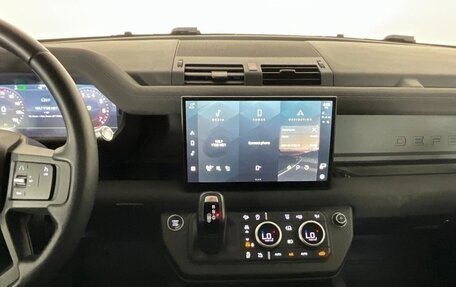 Land Rover Defender II, 2022 год, 7 322 000 рублей, 18 фотография