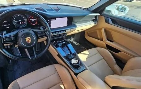 Porsche 911, 2022 год, 11 800 000 рублей, 28 фотография