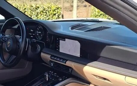 Porsche 911, 2022 год, 11 800 000 рублей, 38 фотография