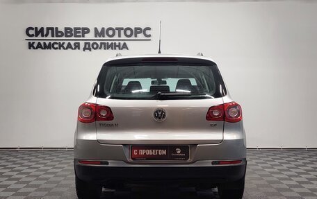 Volkswagen Tiguan I, 2011 год, 995 000 рублей, 6 фотография
