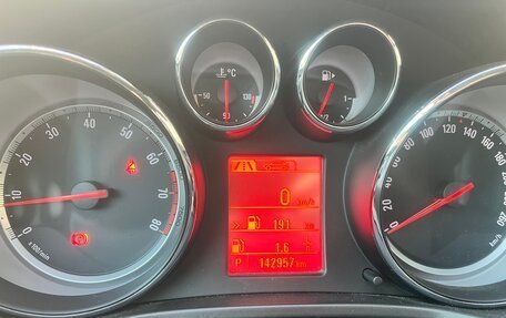 Opel Insignia II рестайлинг, 2012 год, 1 010 000 рублей, 26 фотография