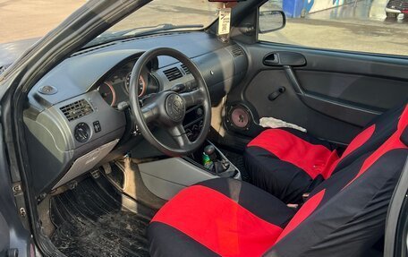 Volkswagen Pointer, 2004 год, 200 000 рублей, 12 фотография
