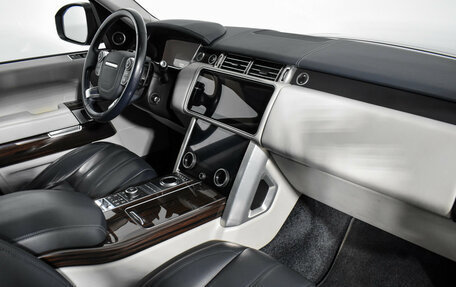 Land Rover Range Rover IV рестайлинг, 2017 год, 5 250 000 рублей, 18 фотография