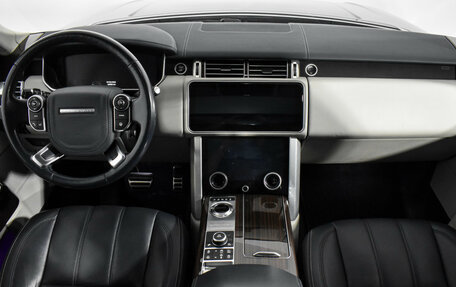 Land Rover Range Rover IV рестайлинг, 2017 год, 5 250 000 рублей, 16 фотография