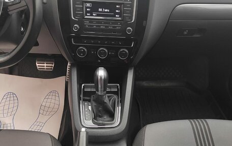 Volkswagen Jetta VI, 2016 год, 1 499 000 рублей, 12 фотография