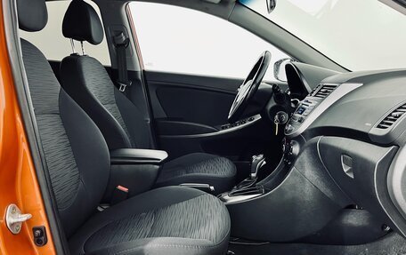 Hyundai Solaris II рестайлинг, 2015 год, 990 000 рублей, 12 фотография