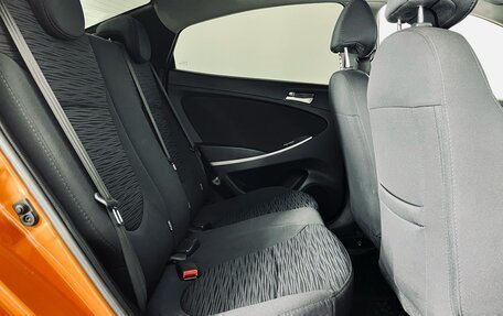 Hyundai Solaris II рестайлинг, 2015 год, 990 000 рублей, 13 фотография