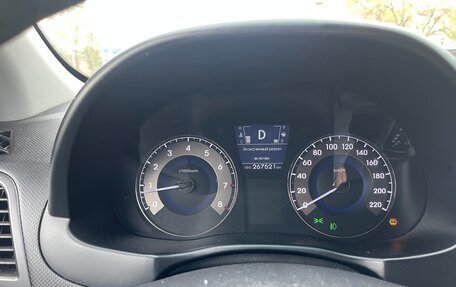 Hyundai Solaris II рестайлинг, 2011 год, 900 000 рублей, 8 фотография