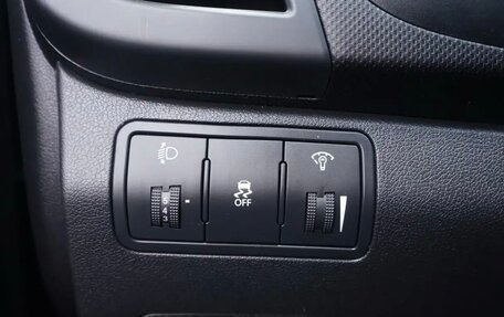 Hyundai Solaris II рестайлинг, 2011 год, 900 000 рублей, 10 фотография