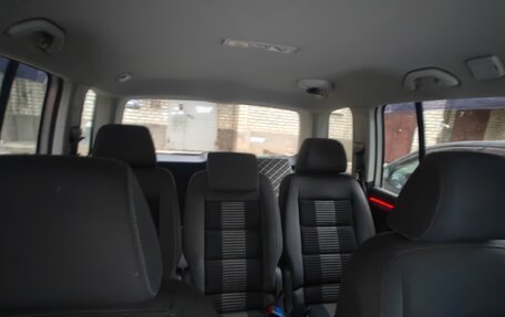 Volkswagen Touran III, 2008 год, 1 000 000 рублей, 2 фотография
