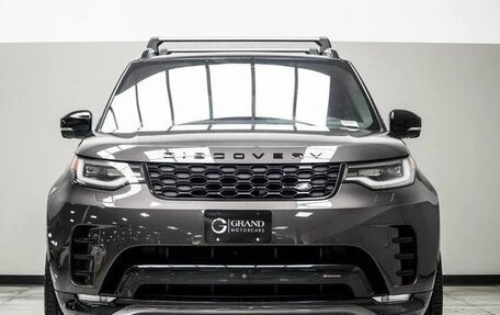 Land Rover Discovery IV, 2022 год, 7 000 000 рублей, 2 фотография