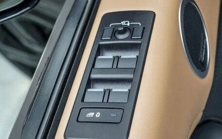 Land Rover Discovery IV, 2022 год, 7 000 000 рублей, 32 фотография