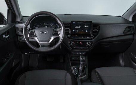 Hyundai Solaris II рестайлинг, 2020 год, 1 824 000 рублей, 6 фотография