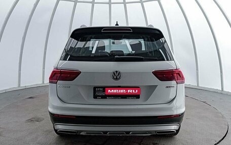 Volkswagen Tiguan II, 2019 год, 2 290 000 рублей, 7 фотография