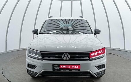 Volkswagen Tiguan II, 2019 год, 2 290 000 рублей, 2 фотография