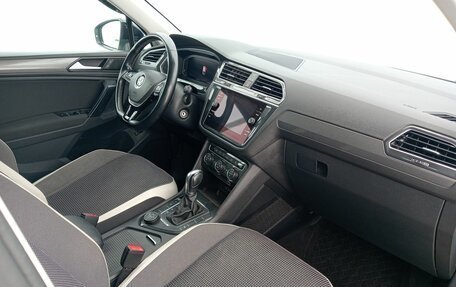 Volkswagen Tiguan II, 2019 год, 2 290 000 рублей, 13 фотография
