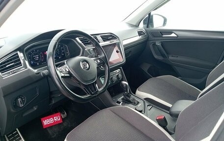 Volkswagen Tiguan II, 2019 год, 2 290 000 рублей, 20 фотография